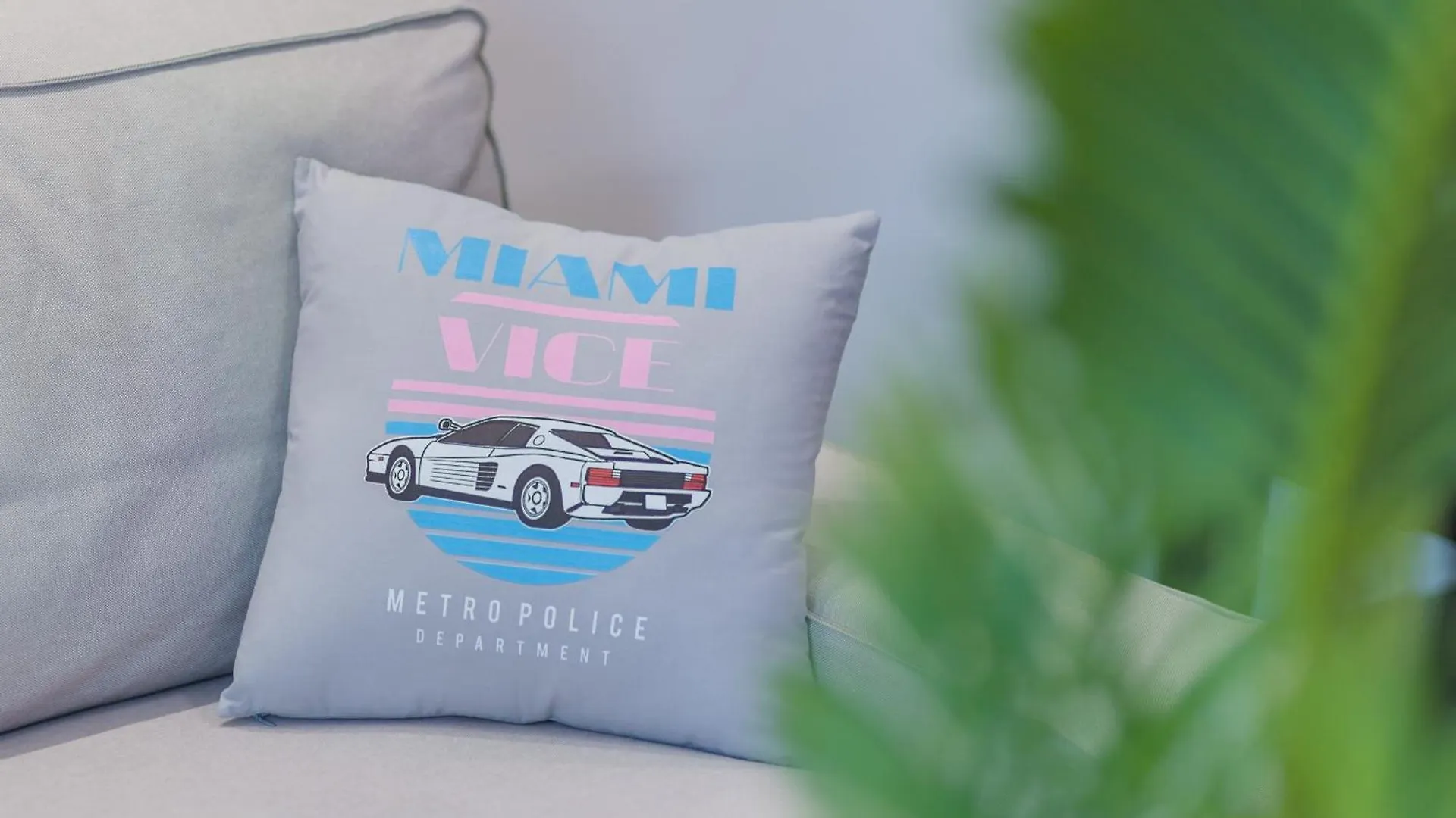 Miami Vice Apartment With Balcony Budapest Hungary